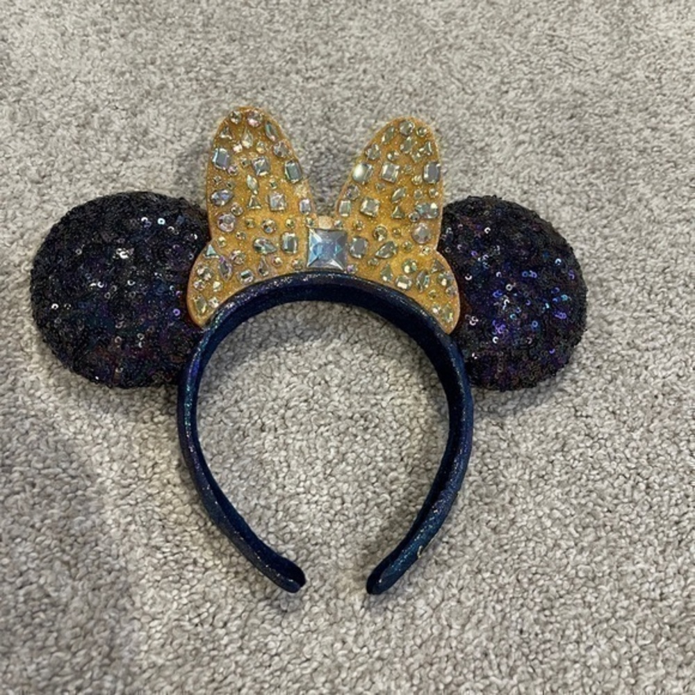 Walt Disney World Minnie Mouse 50th Anniversary Blue Sequin Gold Bow Ears